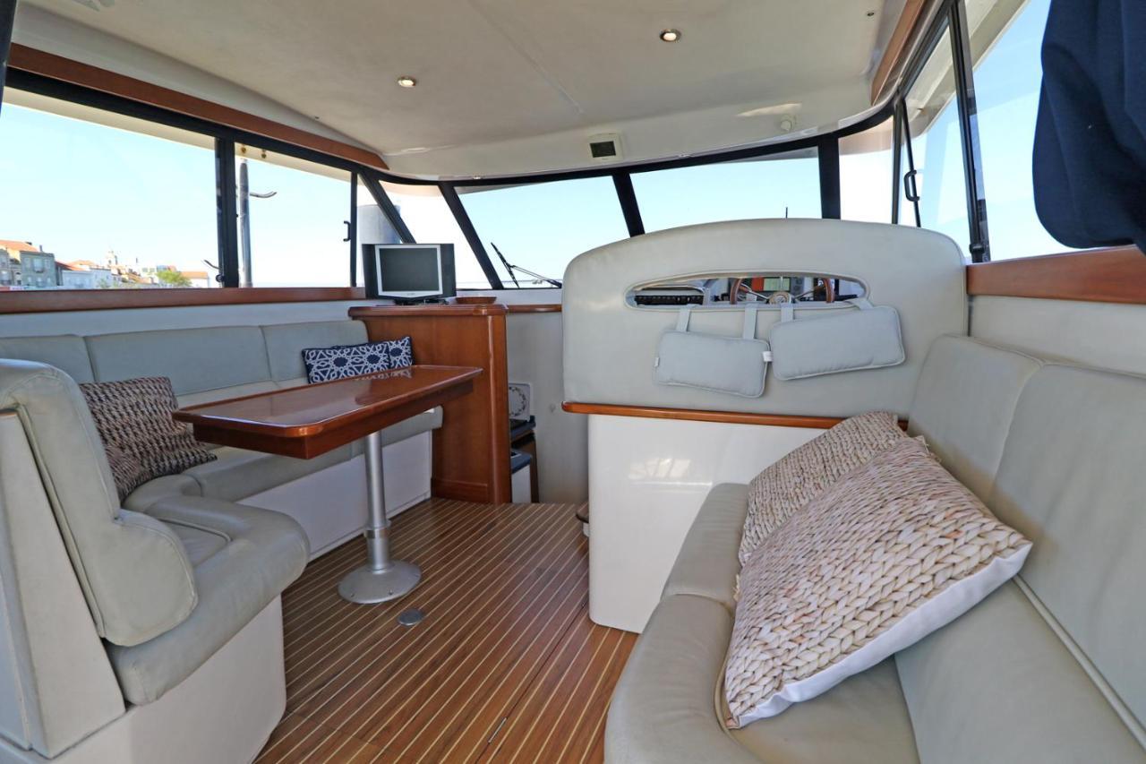 Private Yacht, We Love Our Guests 리스본 외부 사진