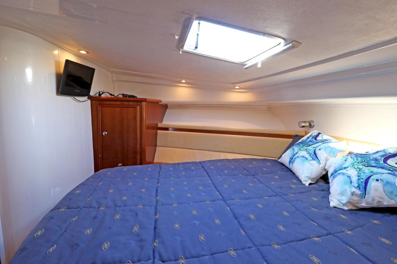 Private Yacht, We Love Our Guests 리스본 외부 사진