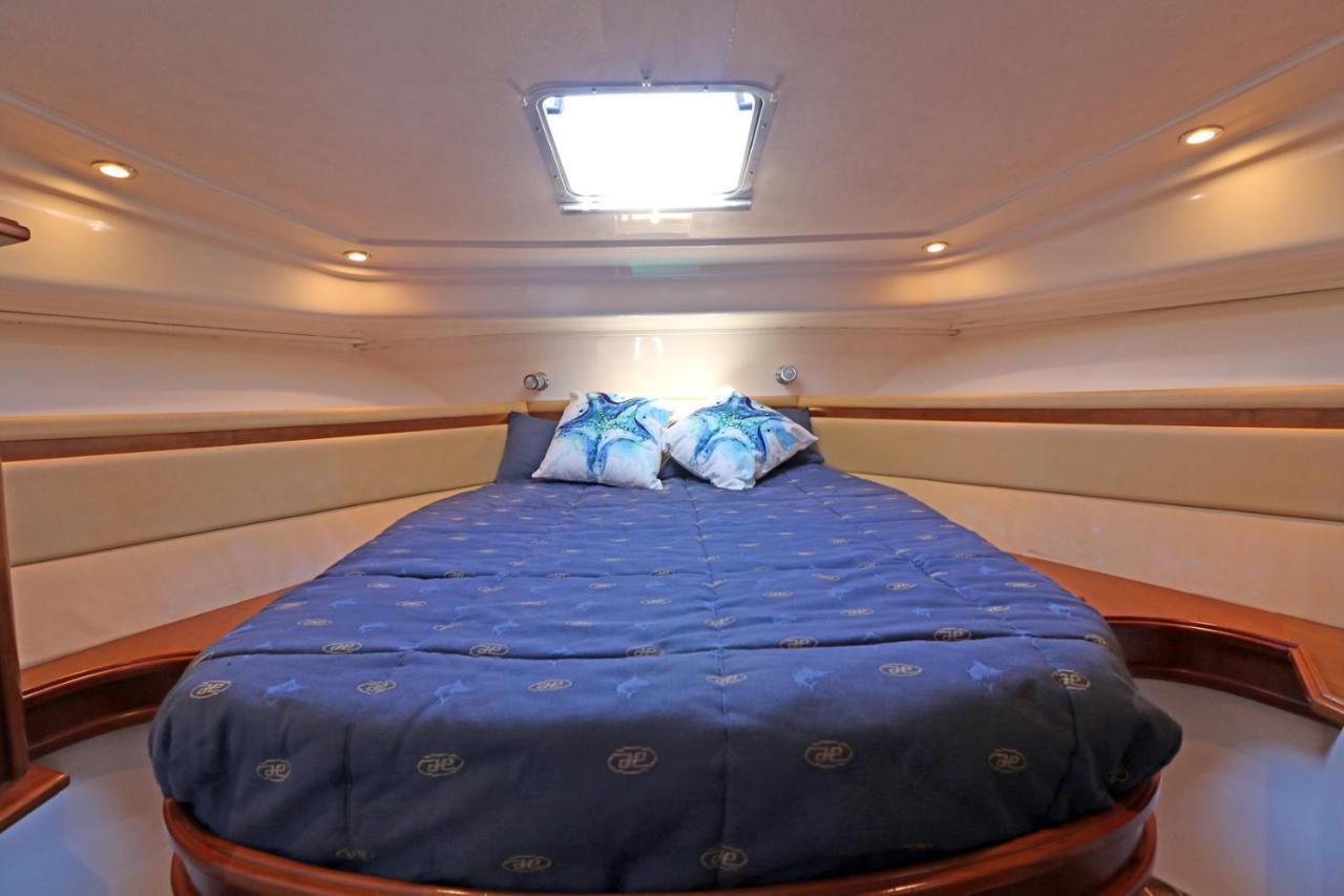 Private Yacht, We Love Our Guests 리스본 외부 사진